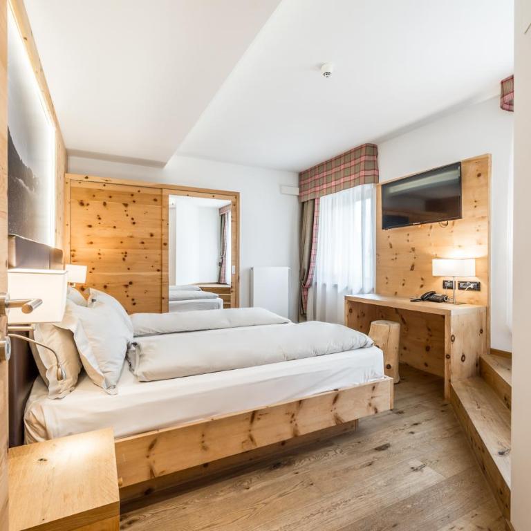Hotel Ravelli Luxury Spa - Deluxe Suite mit Whirlpool-Badewanne - 1