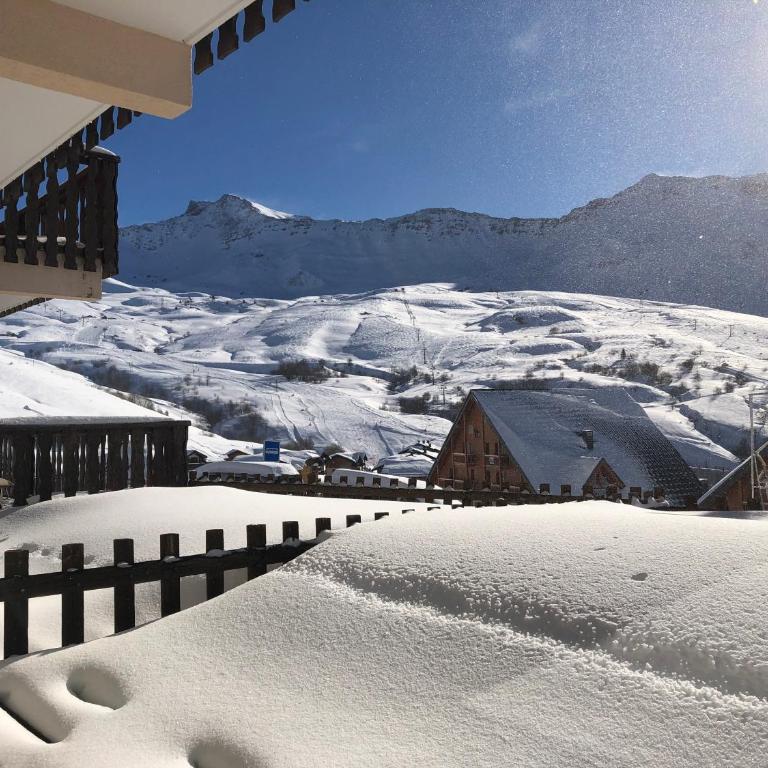 Appartement avec terrasse magnifique vue montagne - Appartement 2 Chambres - 54