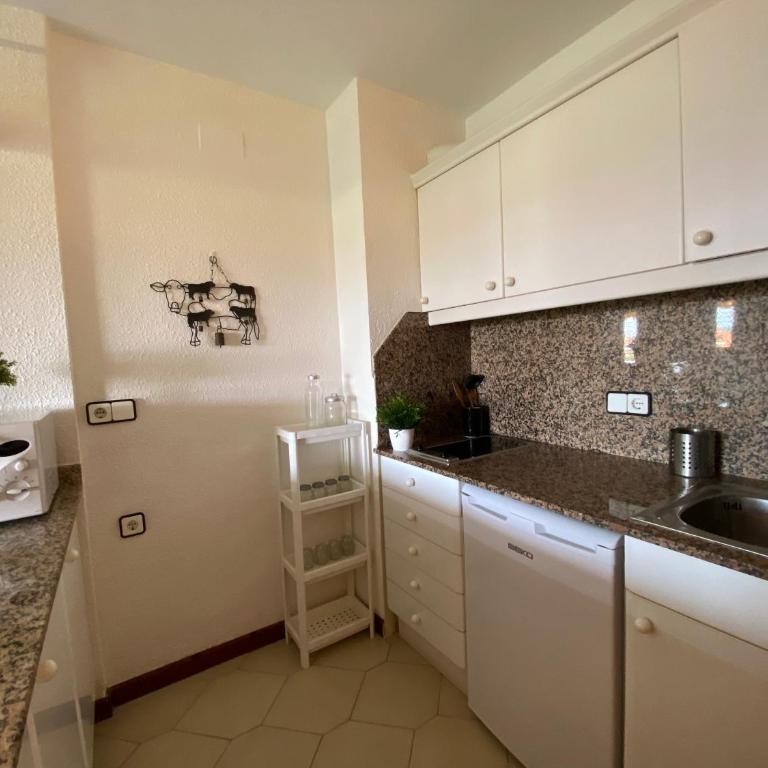 Apartamento con piscina en 1ª línea de playa en Salou - Apartamento de 2 dormitorios - 7