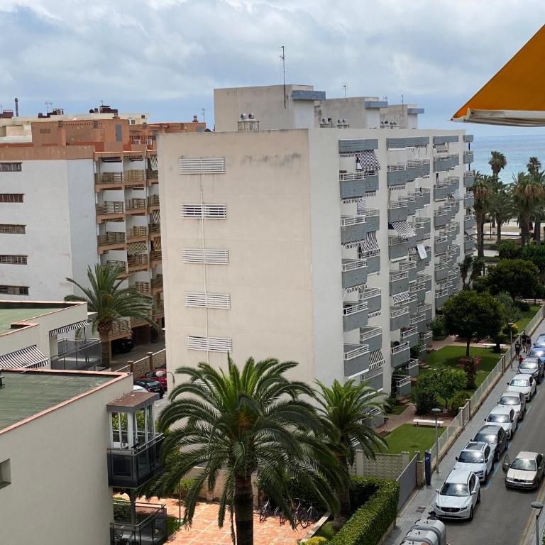 Apartamento con piscina en 1ª línea de playa en Salou - Apartamento de 2 dormitorios - 15