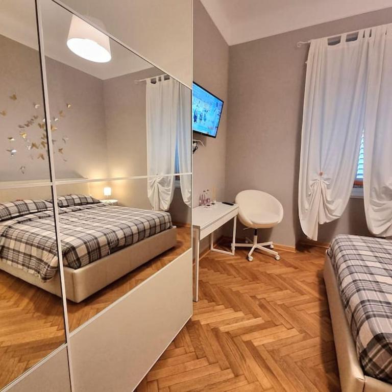 Residence Montanelli - Camera Matrimoniale con Bagno Privato - 13