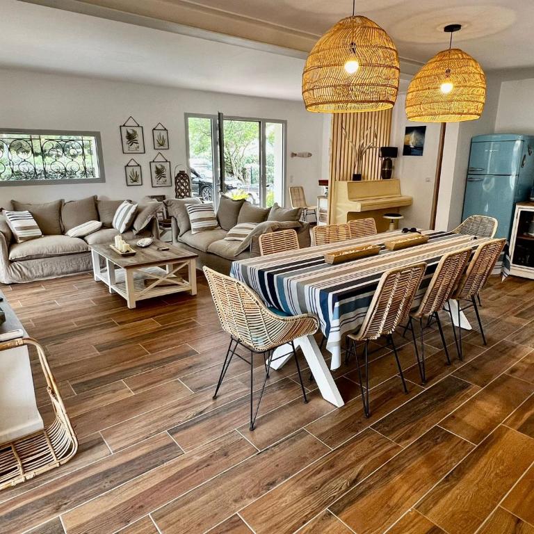 Villa de charme avec piscine à 500m des plages - Villa - 24