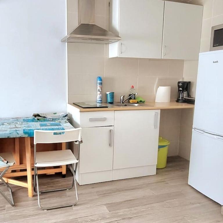 Apartamento privado con jardin, piscina elevada y bbq - Two-Bedroom House - 10