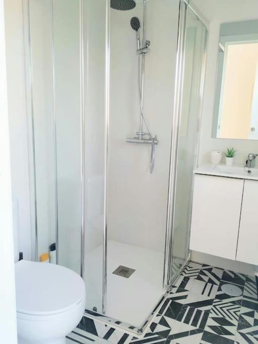 Apartamento privado con jardin, piscina elevada y bbq - Two-Bedroom House - 11