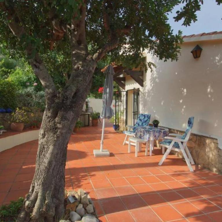 Agradable casa con piscina privada y jardín - Casa de 3 dormitorios - 9