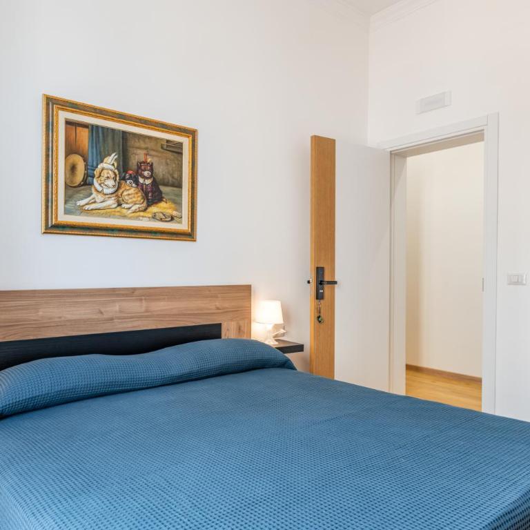 Aurora Rooms - Double Room with Balcony - 3