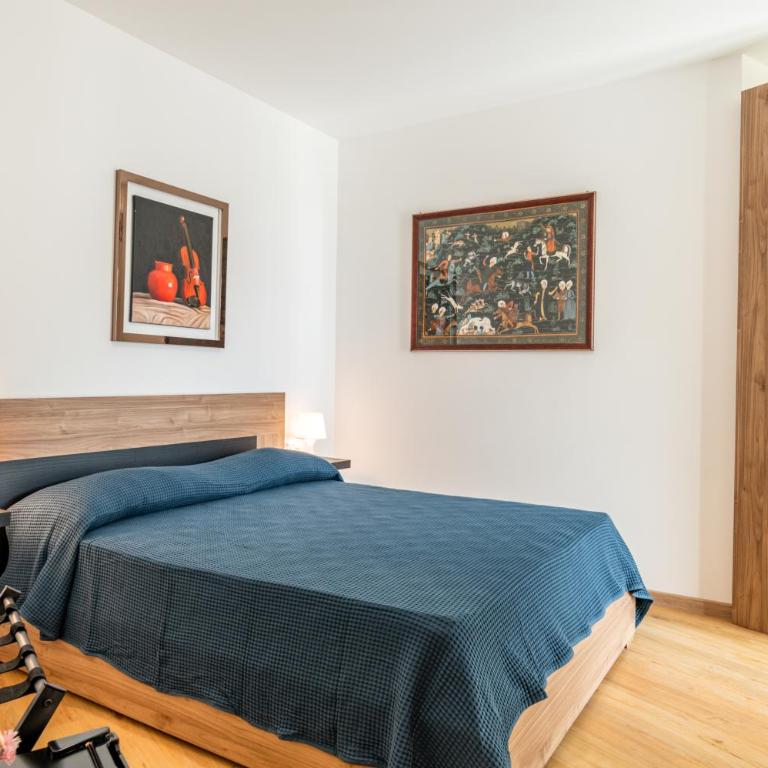Aurora Rooms - Double Room with Balcony - 1
