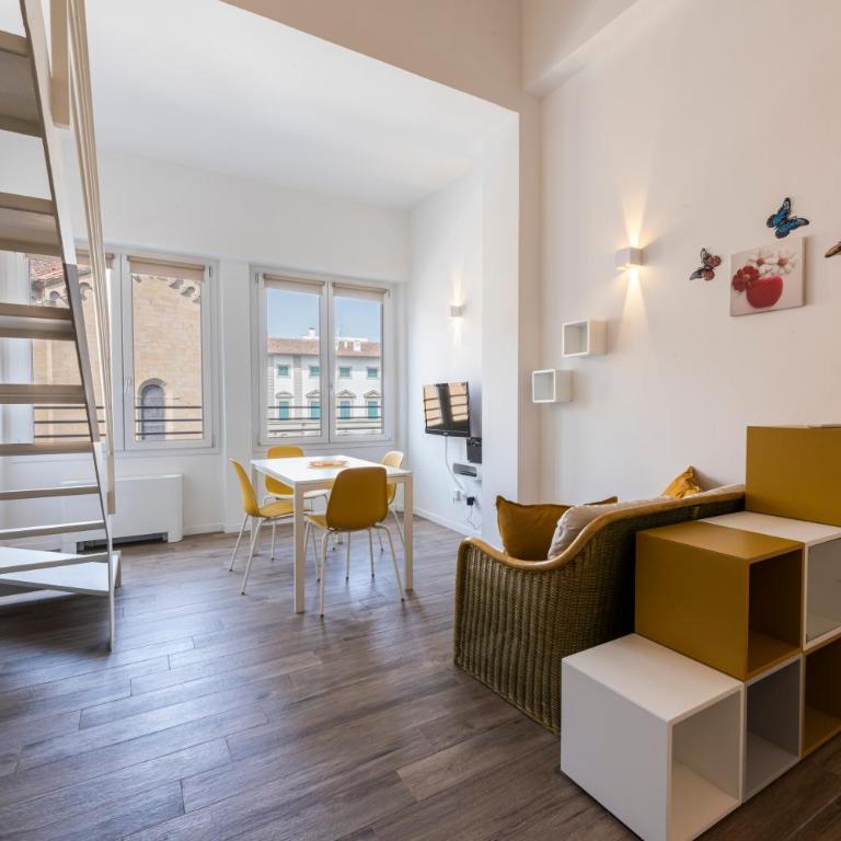 Ruote Stylish Loft by Mmega - Appartamento con 2 Camere da Letto - 2