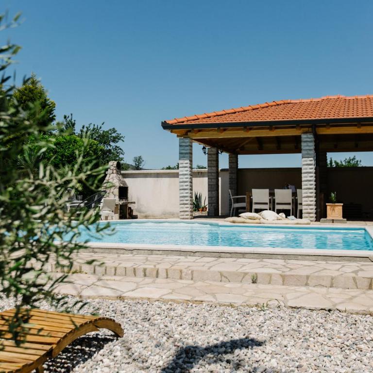 The Queen of Nature - Villa - 1