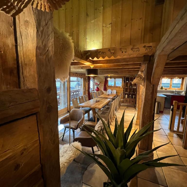 Chalet La Grange à Germaine - Propriétés Mont Amour - Chalet 5 Chambres - 9