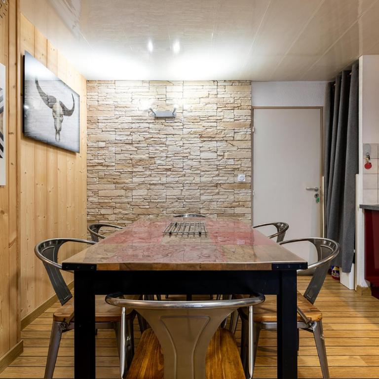 APPARTEMENT CENTRE VILLE PARKING COUVERT WIFI BALCON - Appartement 3 Chambres - 5