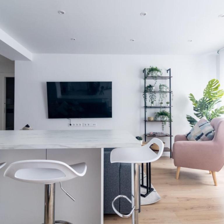 Lujoso apartamento entre 2 playas con garaje, wifi - Apartamento con 3 dormitorios con aparcamiento incluido - 3
