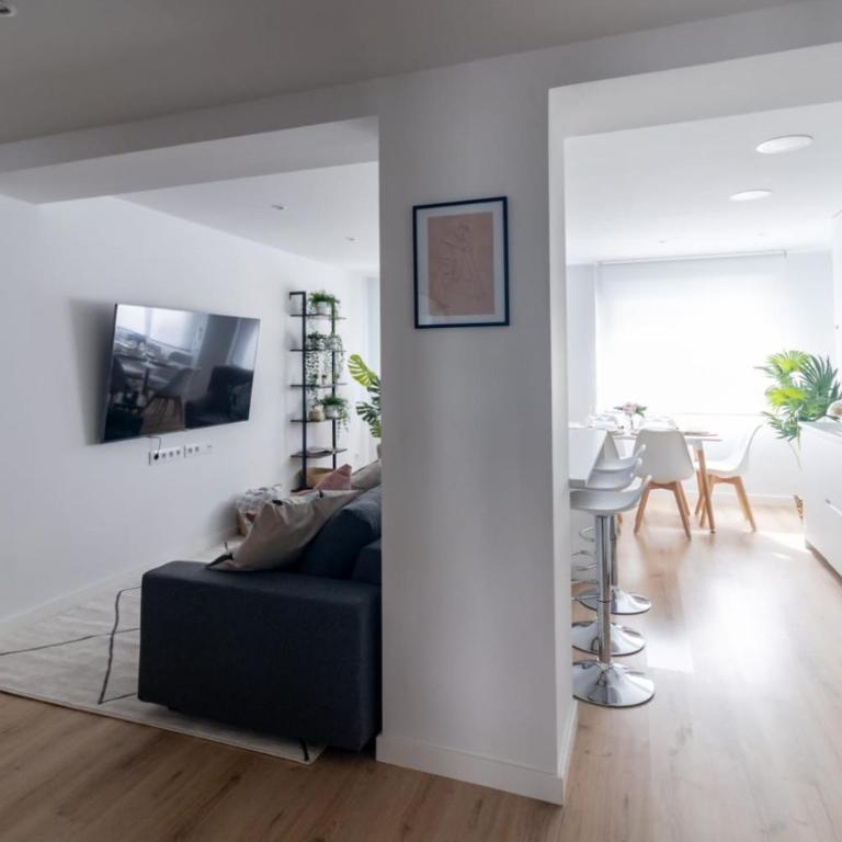 Lujoso apartamento entre 2 playas con garaje, wifi - Apartamento con 3 dormitorios con aparcamiento incluido - 15