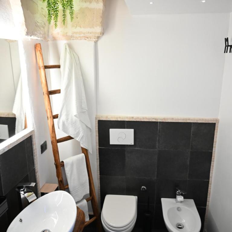 Poesìa - King Suite with Spa Bath - 22