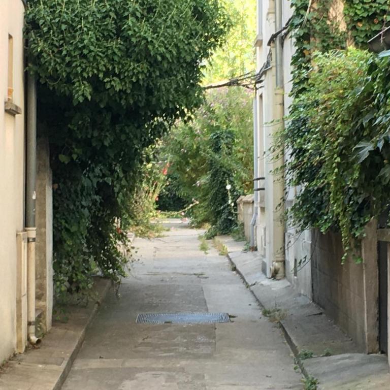 SUPERBE DUPLEX avec JARDIN PARTAGE à PARIS MENILMONTANT - Appartement 3 Chambres - 11