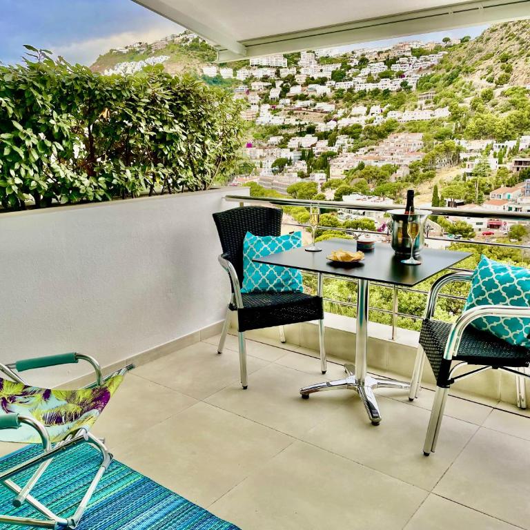 CASTELL BLAU - Apartamento Estudio con vistas al mar - 3