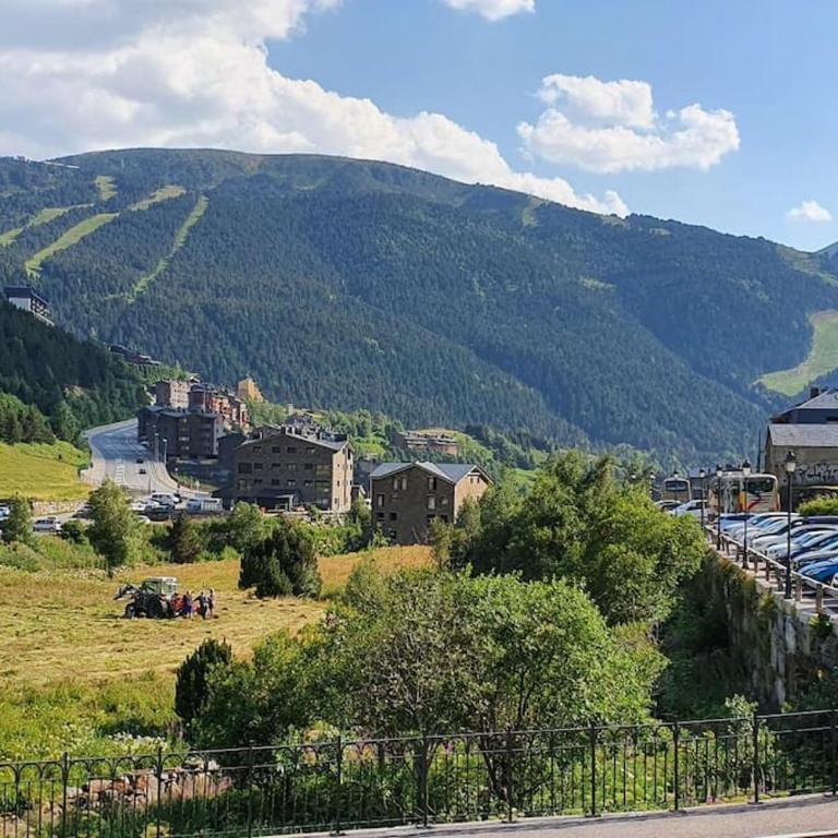 Acollidor estudi amb encant nòrdic i amb parquing, al costat de Grandvalira - Apartamento de 1 dormitorio - 9