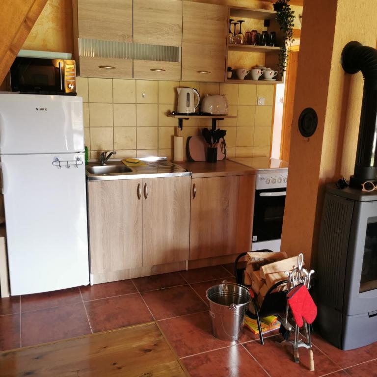 High Haven Durmitor - Two-Bedroom Chalet - 10