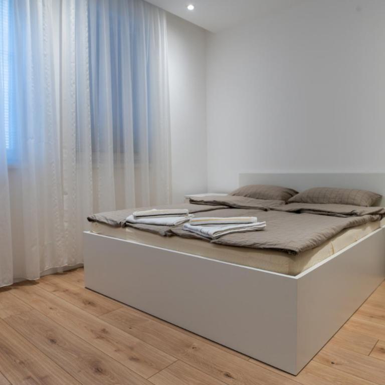 Beautiful modern apartment with large livingroom - Two-Bedroom Apartment - 11