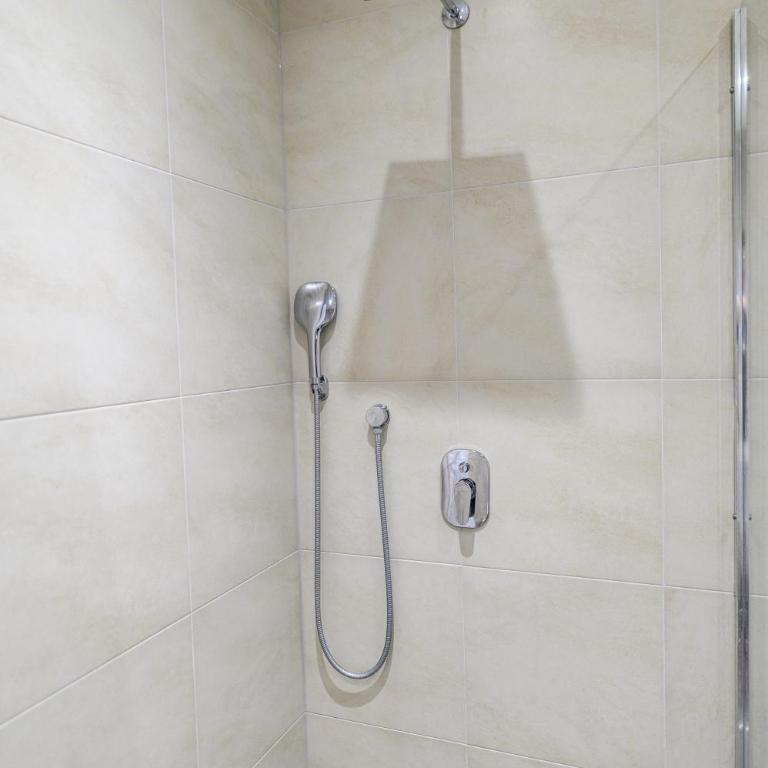 Beautiful modern apartment with large livingroom - Two-Bedroom Apartment - 16