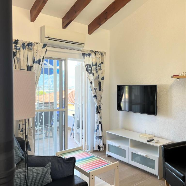 Vista Bahia II Apartments- top floor with balcony views & ground floor with garden and BBQ - Apartment with Sea View - 49