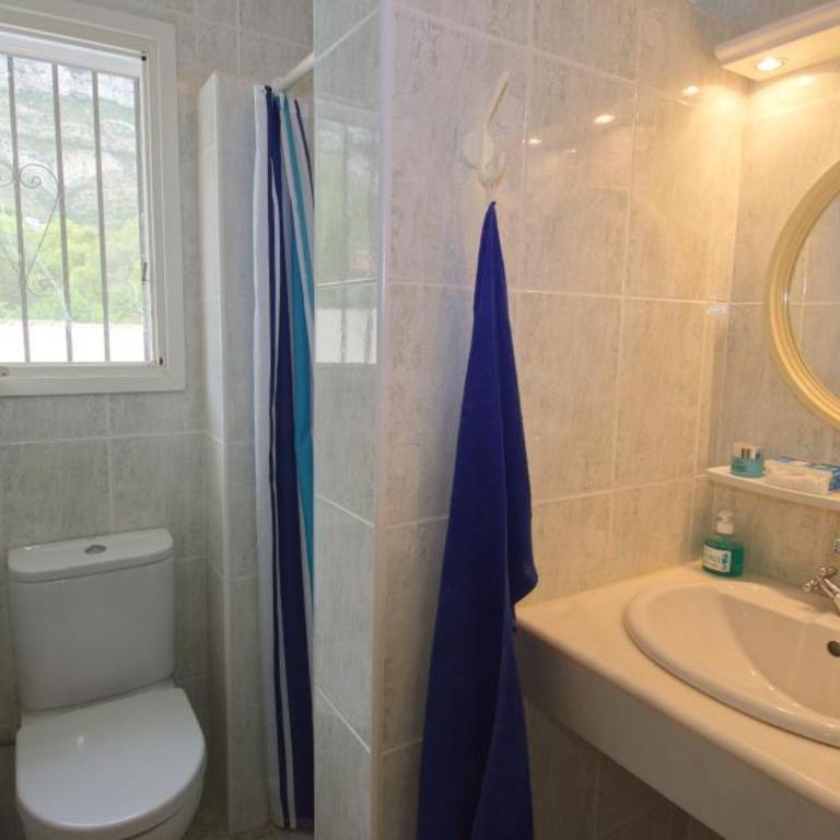 Agradable casa con piscina privada y jardín - Casa de 3 dormitorios - 14
