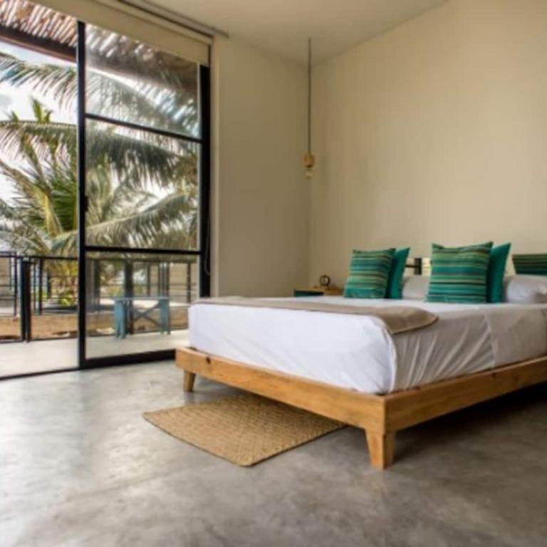 Rocky Villa in Tulum beach walking distance to papaya project! - Casa de 7 dormitorios - 2