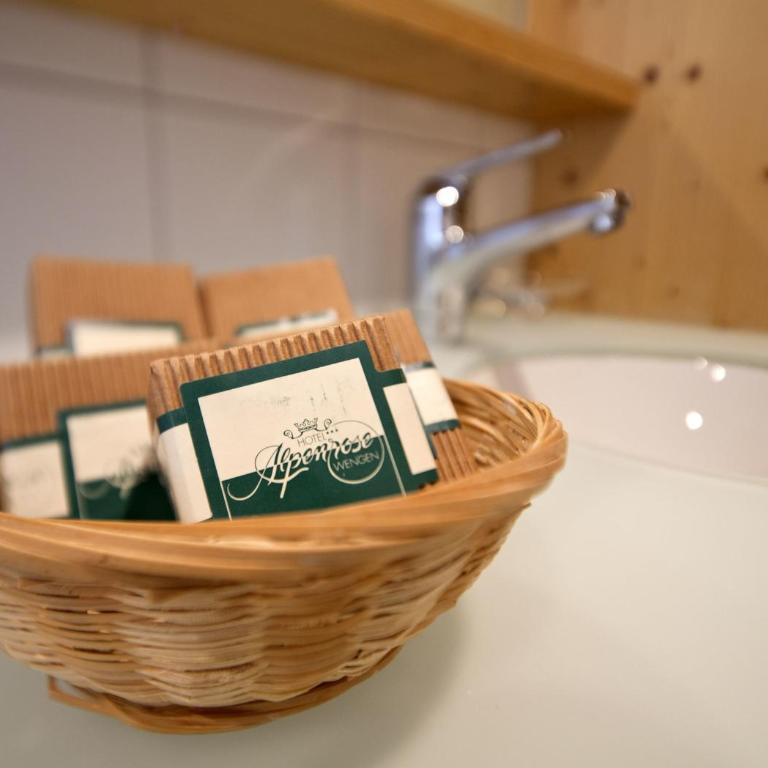 Hotel Alpenrose Wengen - a family affair since 1881 - Doppelzimmer - 1