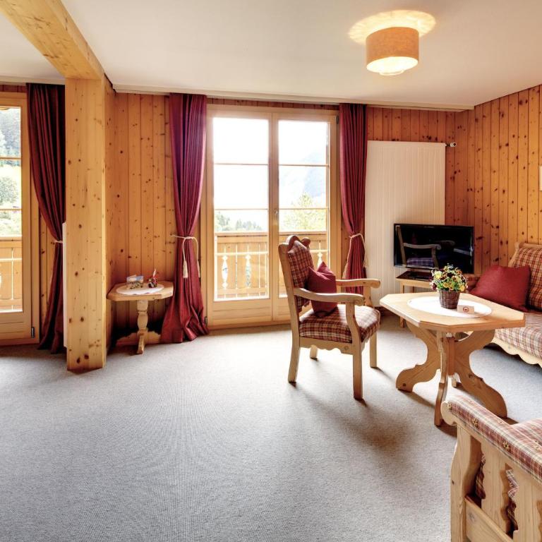 Hotel Alpenrose Wengen - a family affair since 1881 - Apartment für 4 Personen mit Bergblick - 1
