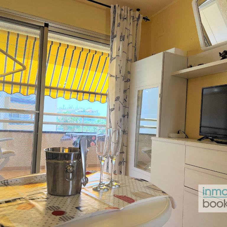Cordoba Apartments , climatizado, piscina y cerca de la playa. - Apartamento de 1 dormitorio - 12