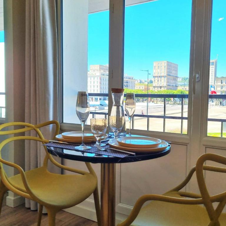 Les 4 Saisons - Vue Bassin Volcan - Quartier Perret UNESCO - Appartement - 7