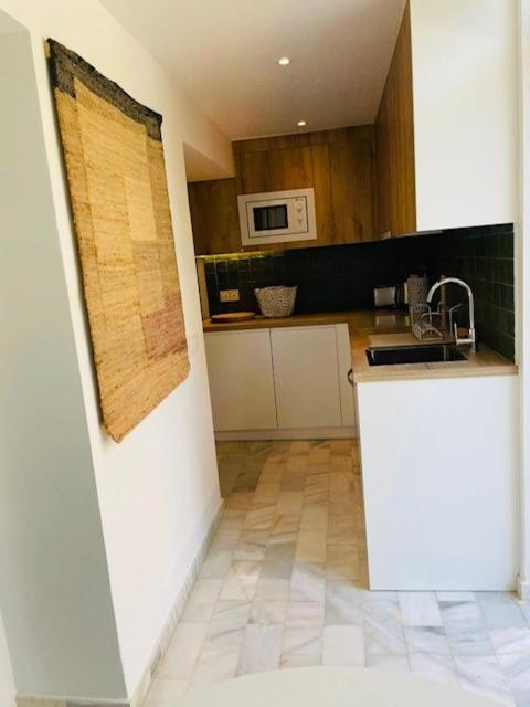 Lovely studio - Apartamento de 1 dormitorio - 15