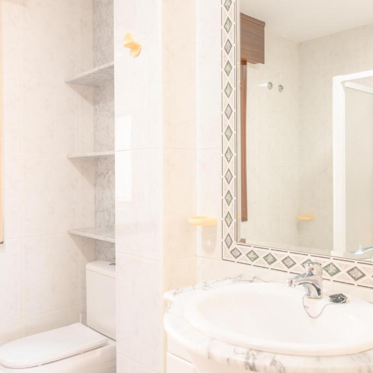 Viviendas de uso turístico Ambitus Active - Apartamento de 3 dormitorios - 16