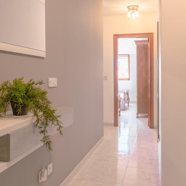 Viviendas de uso turístico Ambitus Active - Apartamento de 3 dormitorios - 8
