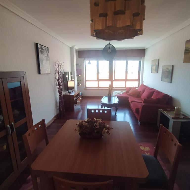 Alojamiento en primera línea de playa. Vilagarcía. - Apartamento de 2 dormitorios - 6