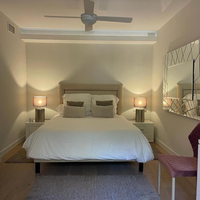 Marbella playa Residencial con piscina - Two-Bedroom Apartment with Terrace - 30