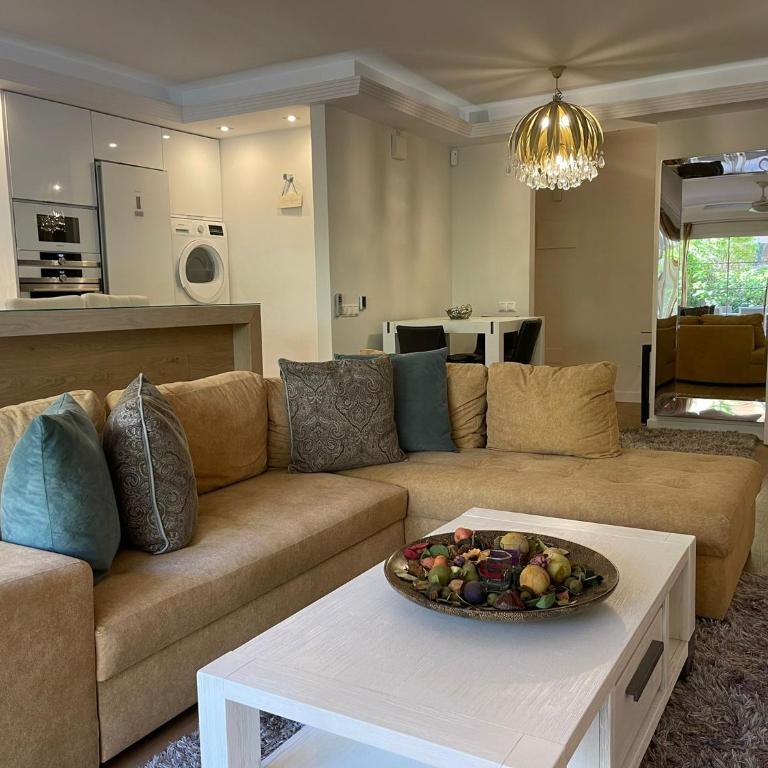 Marbella playa Residencial con piscina - Two-Bedroom Apartment with Terrace - 41