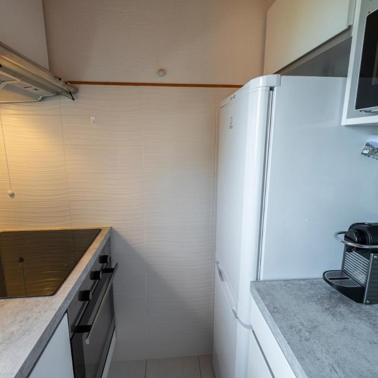 Joli T2 - Vue sur Lac - 5 min du plan d'eau d'Embrun - Appartement - Vue sur Lac - 6