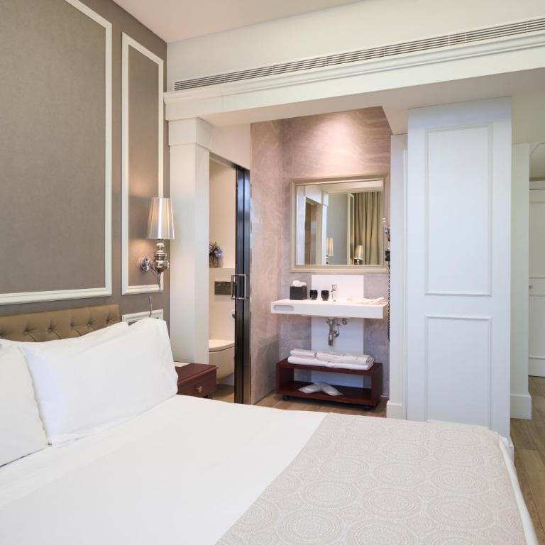 Catalonia Passeig de Gràcia 4* Sup - Double or Twin Room - 2