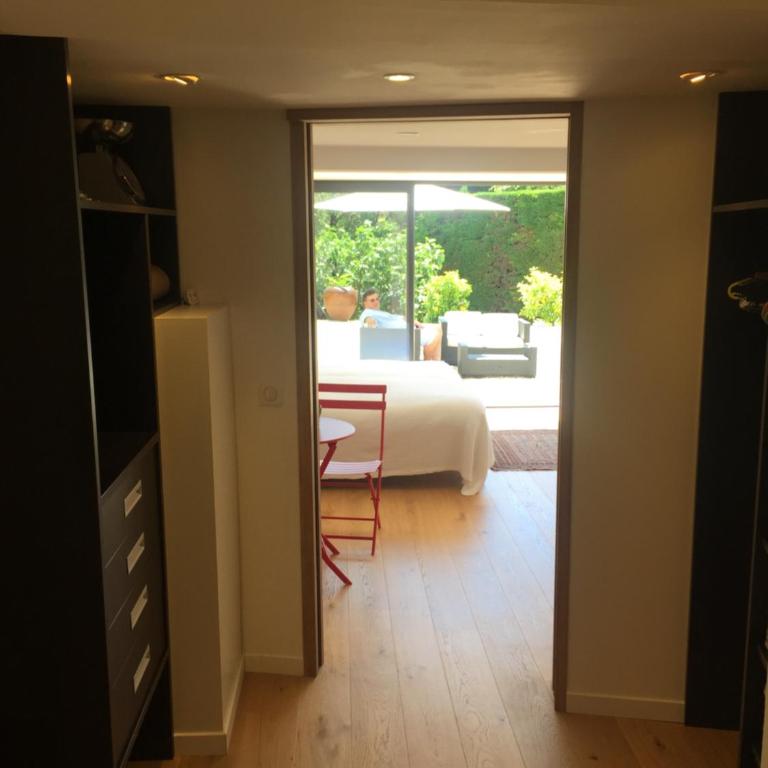 studio 36m2, dans un beau domaine privée au calme. - Appartement 1 Chambre - 8