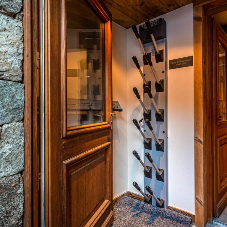 Chalet Entre Nous - Three-Bedroom Chalet - 12