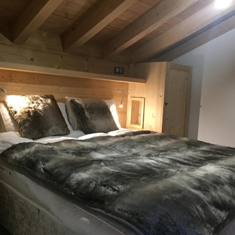 Chalet avec accès pistes, sauna et cheminée, 6 chambres - FR-1-344-411 - Chalet - 6