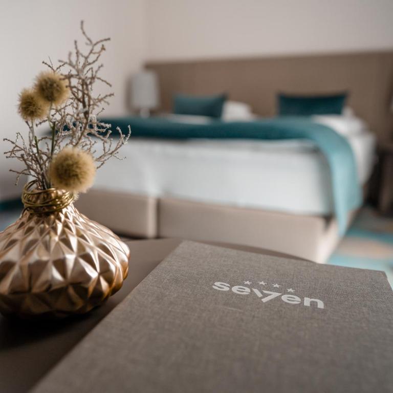 Hotel Seven - Doppelzimmer - 4