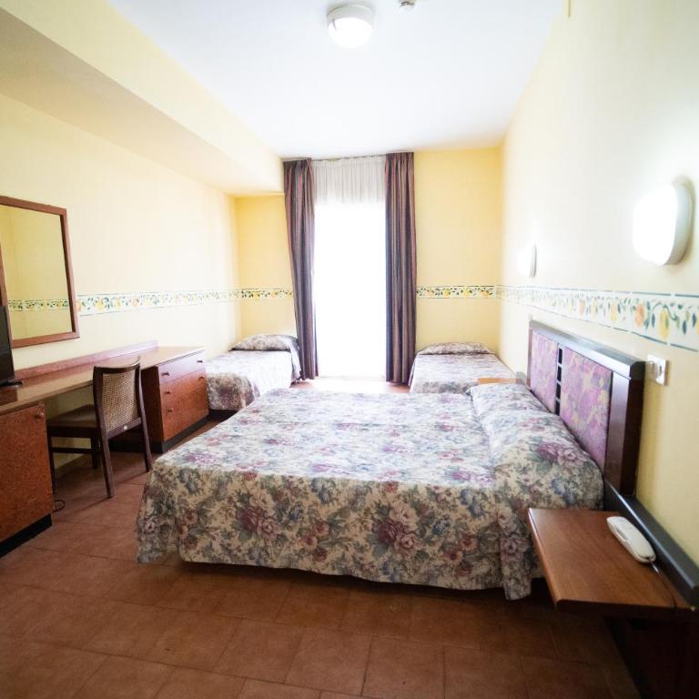 Hotel San Pietro - Camera Quadrupla - 11