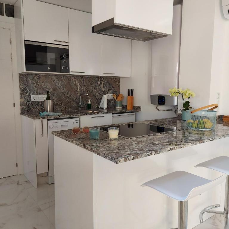 NIDO DEL AMOR deluxe 1a linéa Terraza Indoorpool Wifi Aire Netflix 10 metros a Cala del Pino - Apartamento de 1 dormitorio - 8