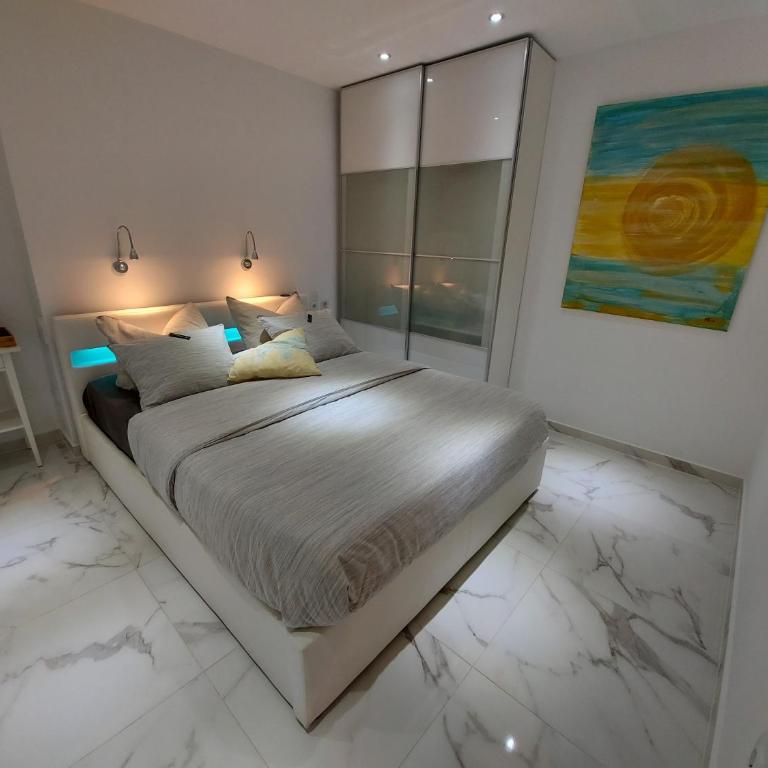 NIDO DEL AMOR deluxe 1a linéa Terraza Indoorpool Wifi Aire Netflix 10 metros a Cala del Pino - Apartamento de 1 dormitorio - 17