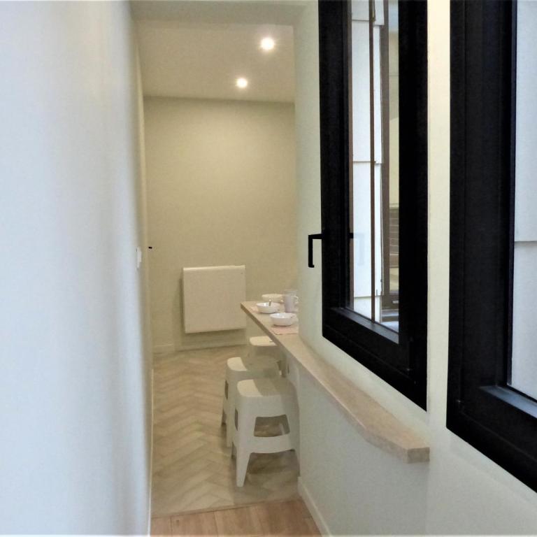 Coeur Rouennais 4P - Centre historique - Rue piétonne - Internet -Wifi - Chambre Quadruple avec Douche - 14
