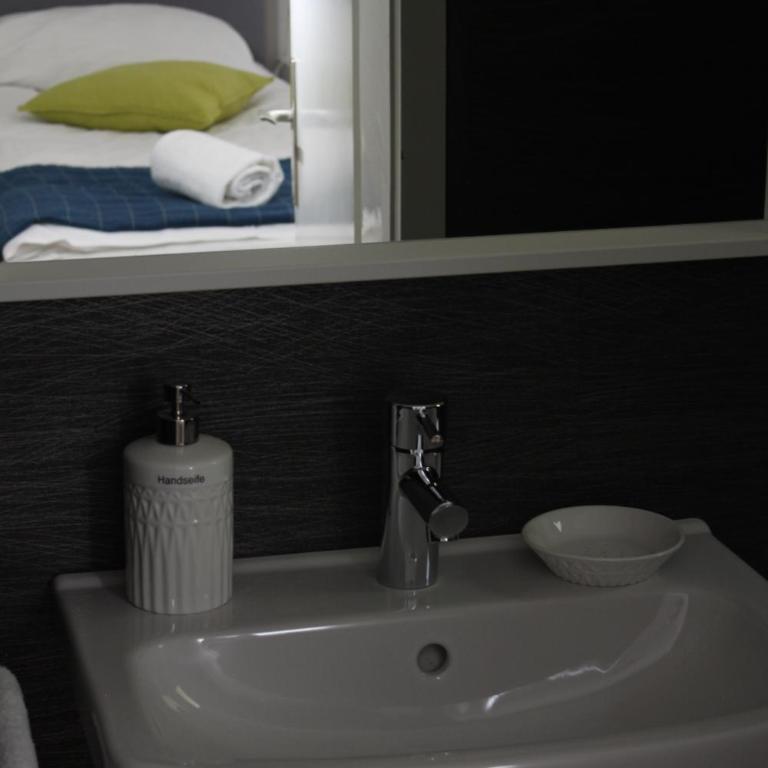 Pension Waldhof am Stubenbergsee - Budget Dreibettzimmer - 22
