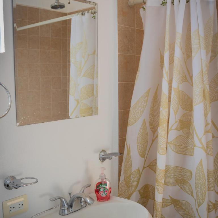 Adventure Inn La Paz - Habitación Doble con baño privado - 12