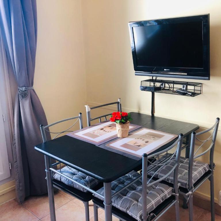 "Studio ensoleillé à deux pas des plages avec sa Grande terrasse privée !" - Studio avec Terrasse - 13